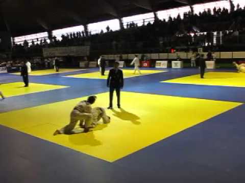 JUDO: Campionati Italiani Cadetti 2014: COLLIZZOLLI A. vs SIMEOLI N. (-57kg)