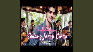 Download lagu Sedang jatuh cinta mp3 Download lagu Sedang jatuh cinta mp3