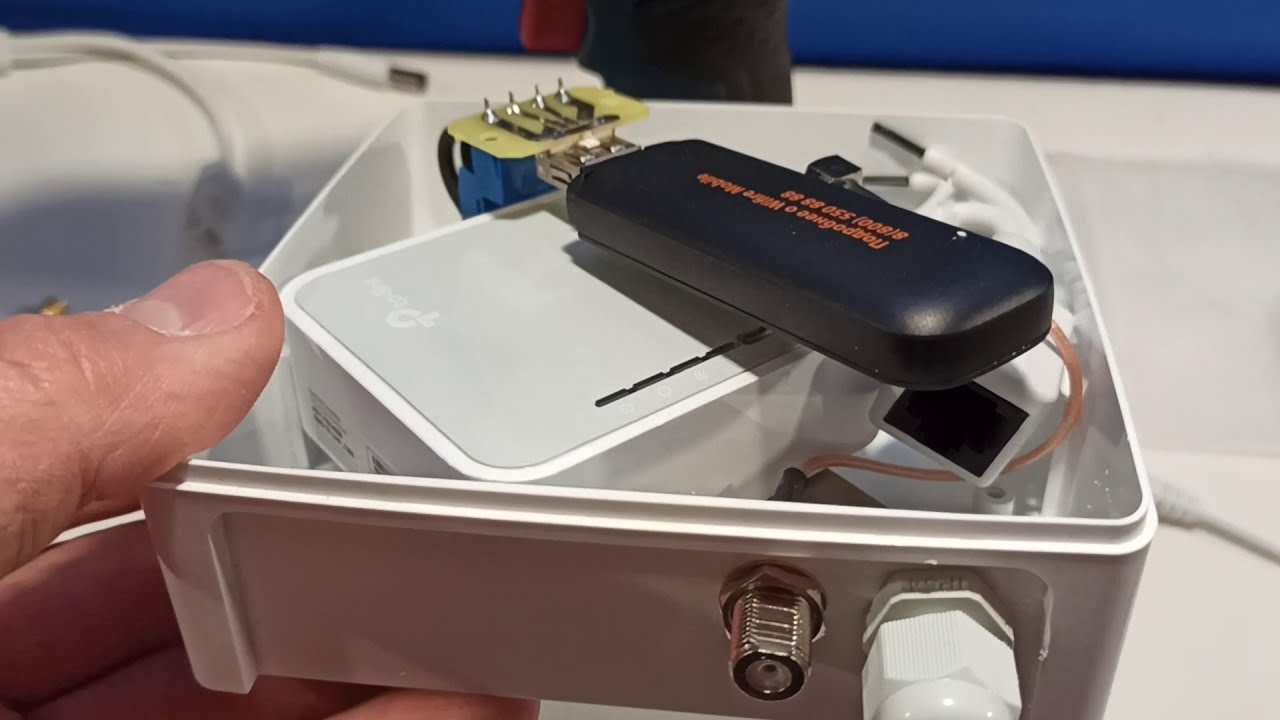 Wi-Fi роутер TP-Link TL-MR3020, белый Уценка 36952