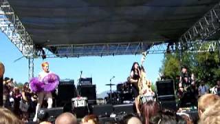 HorrorPops - Caught in a Blond