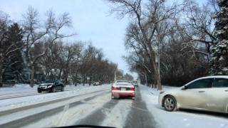 preview picture of video '2011-11-18 Regina today  icy road and evasive maneuvers'