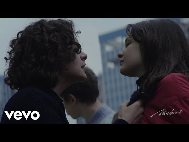 Dimmi Ora von Madame & Gue Pequeno ((jetzt ansehen))