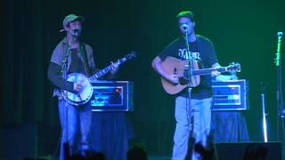 Yonder Mountain String Band - Night Is Left Behind 10-31-2004