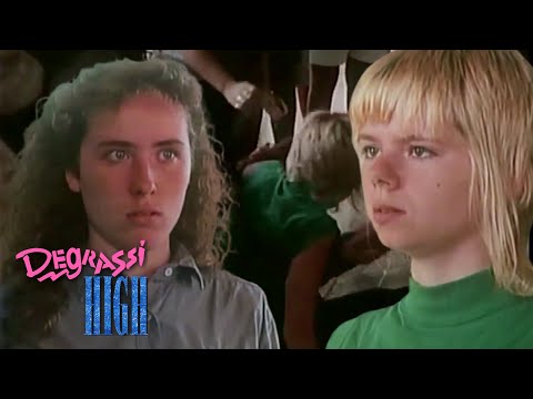 Erica Fights Liz | Degrassi High Clips