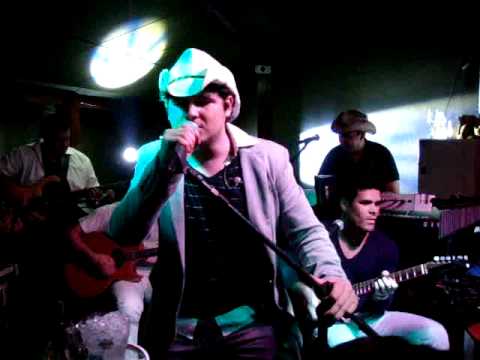 Seu Maxixe Acústico nos 11 anos do Bohemia