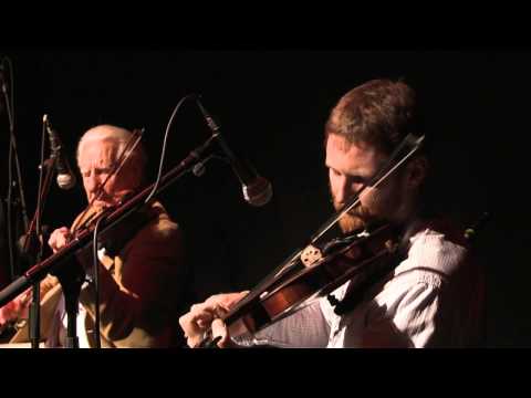 Leitrim Equation 2 -  Fiddles: Traditional Irish Music from LiveTrad.com