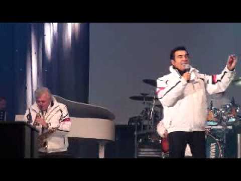 AMICO SOLE canzone valzer cantata da MAURO FERRARA dell'orchestra GRANDE EVENTO