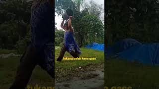 Download lagu preman indomie vs emak emak. mp3