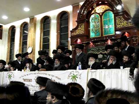 Satmar - Viznitz Wedding in Boro Park    Kabolas Punim