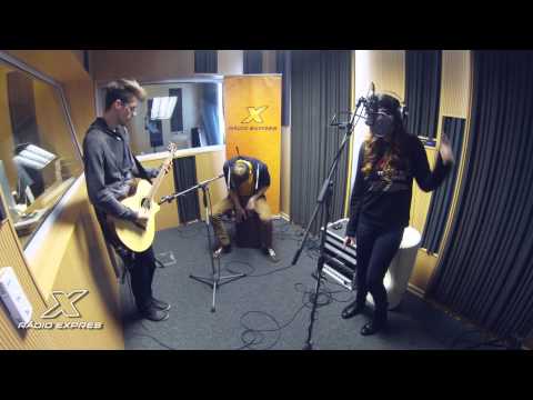 Carmel Buckingham - Emergency (live)