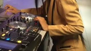 Namhla playing All Alone by Shimza