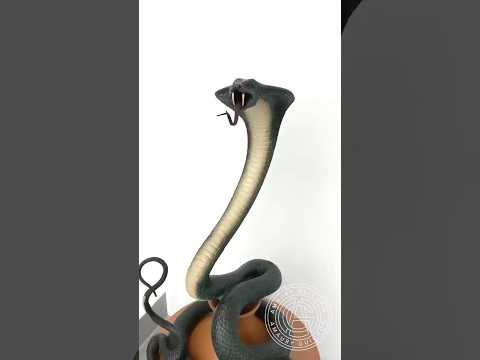 Chocolate King Cobra! 🐍 The scales alone on this one took me 8 hours… 😅