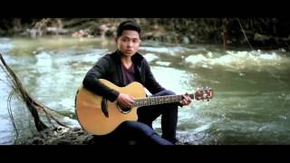 Download lagu Cowok Ganteng main Gitar(SFO - Inginkanmu) mp3