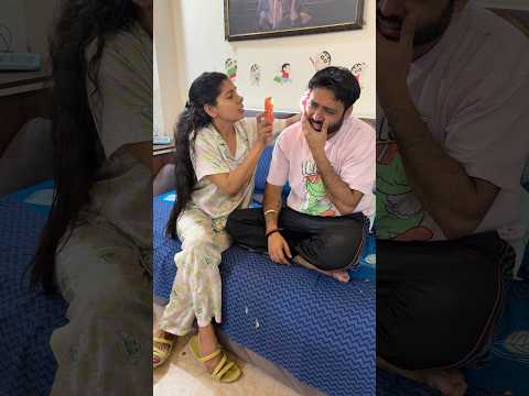 Kan Mai Nikala Chipkali Ka Baccha 🦎 #insects #trending #viral #vlog #emergency