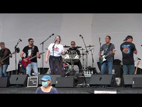 The Mosquitos Jam Band:    Skokie Backlot Bash   August 2021  "Somebody to Love"
