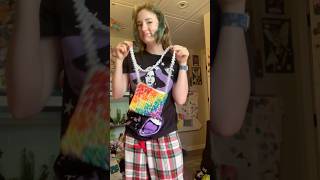 making a kandi bag #kandi#kandikid#art#therian#creative#beads#sewing#bag#yt#shorts#shortvideo#cringe