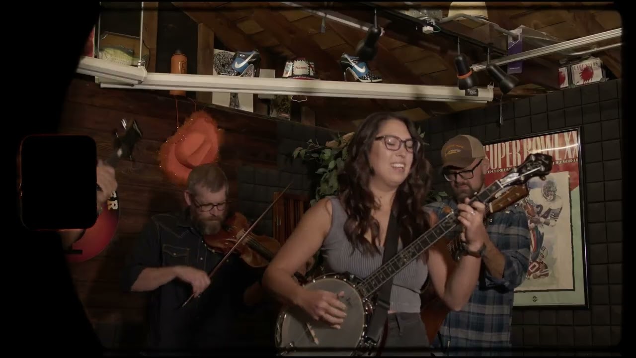 Promotional video thumbnail 1 for Wheels North (Bluegrass Trio)