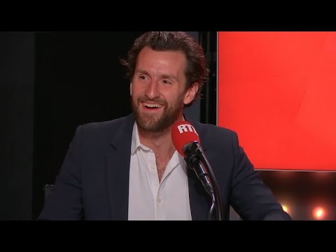 Pablo Mira a une touche avec Jeanfi Janssens et Christophe Beaugrand