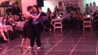 MOIRA CASTELLANO Y GASTON TORELLI BAILANDO EL TANGO "EN EL CIELO" EN FLOREAL MILONGA
