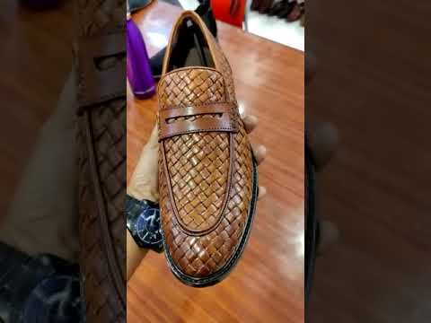 Hand weaved leather shoes