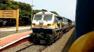 preview picture of video 'Nagarsol Express meets Nagarsol Express at Palakollu'