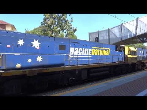 Diverted 1PS6 goes through Showground with NR5 + NR103 + NR117