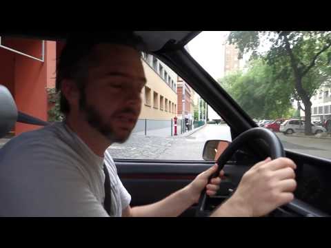 Rulettkerék - Kollégák a volánnál - Karotta vezeti a Peugeot 205 GTI-t