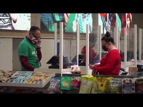 美國零售額第三個月下降 (Third monthly drop for U.S. retail sales)