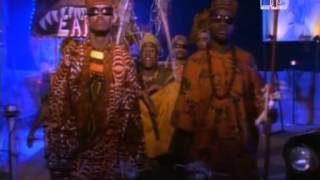 Digital Underground Ft 2pac - Same Song (Tupacs first rap appearance with DU)