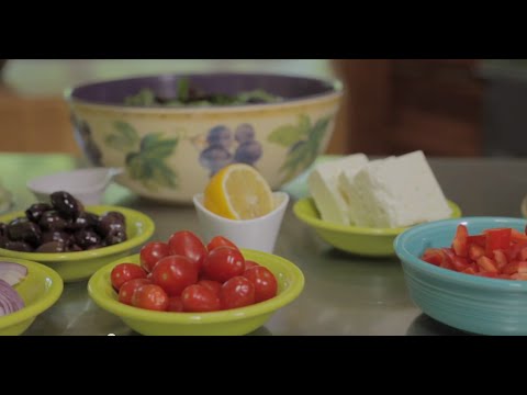 How to Make the Perfect Greek Salad