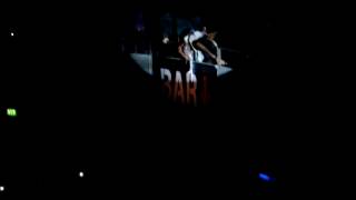 Noisettes - Every Now and Then (Snippet), Shingai performs from balcony @ The Roundhouse, Camden
