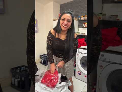 Angelika bucuroasă ca i-a venit comanda 