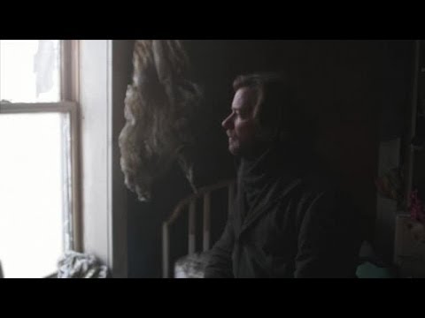 Luc De Larochellière - Tu m'as eu (Vidéoclip officiel)