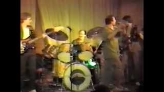 Piranha Brothers - Birtley Rex 1980 (Opening first three songs).mpg