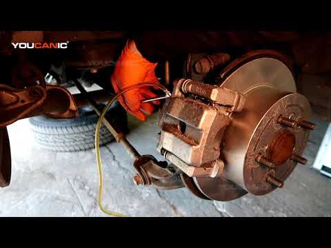 2012-2017 Toyota Camry XV50 How to Bleed the Air from the Caliper