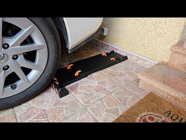 Vídeo relacionado con Pyle Topes de Piso de Garaje para vehículos, 2 Piezas de Goma Resistentes para estacionamiento, Bloques de guía de Ruedas de neumáticos para Camiones, Parachoques, tapón para Parada de Entrada