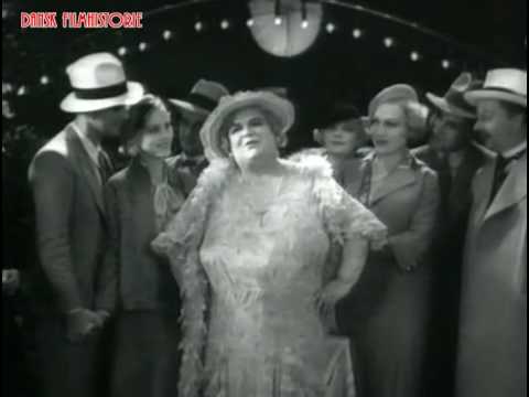 Dansk Filmhistorie - Københavnere / Ud i den kolde sne  (1933-34)