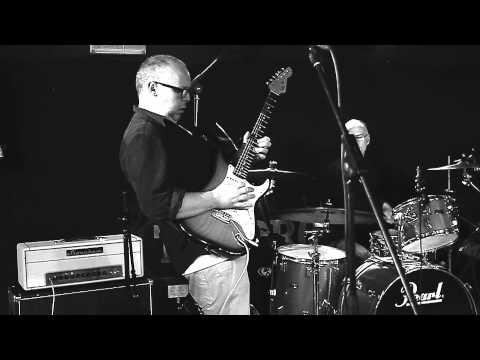 The Paul Rose Trio - Sound Check Shuffle (at the Green Hotel)