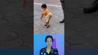 Download lagu tahan Tawa part 98 mp3 Download lagu tahan Tawa part 98 mp3