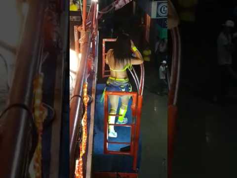 Thaty Rocha com banda Asas da América em Macaparana - PE, dia 17/12/16.