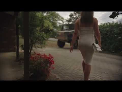 Picking Up Your Date In An Australian Ex-Military Unimog