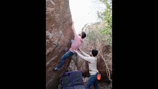 Video thumbnail de Cierra la puerta niña, 6c. Las Jaras