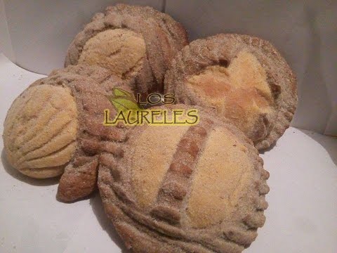 Pan fino o fina, mordidas, nueces, granadas (Receta)