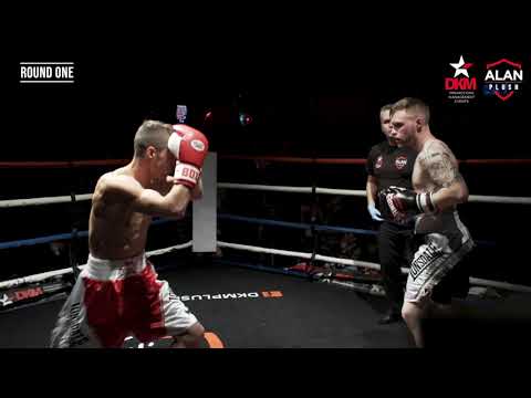 Round 11 - Fight 17   Billy Brinkley vs Billy Bishop