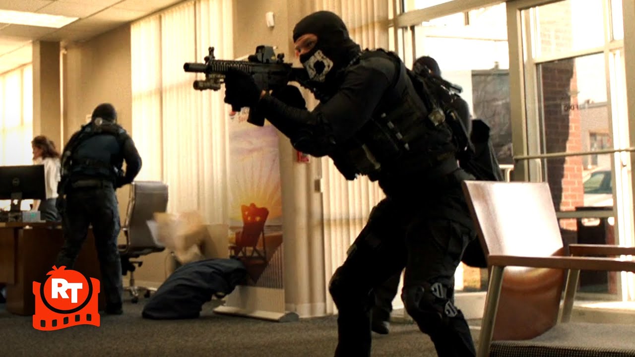 Den of Thieves (2018) - Brutal and Professional Bank Robbery Scene | Movieclips