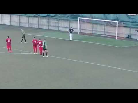 Corniglianese Pontecarrega: il gol di Carretta su rigore