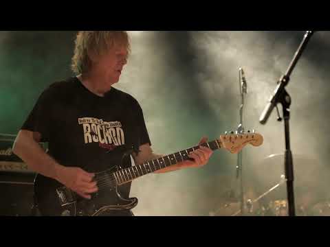 Unruly Child - "Who Cries Now" (Official Live Video)