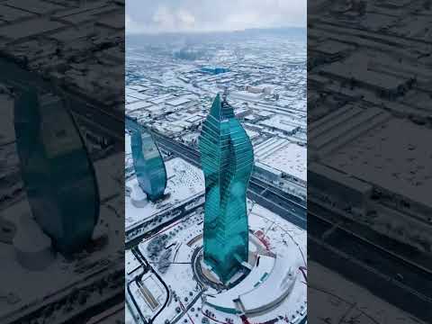 Baku's First Snowfall: A Magical Winter Moment...#azerbaijan #baku #socar#viral #viralvideo #reels
