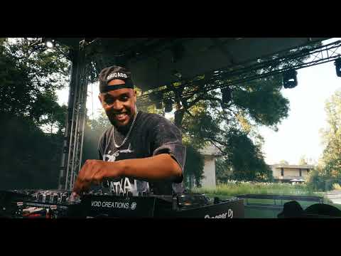 BERLOK & FRIENDS LIVE- Passarim ( Raso Lark) By Acácia Maior, BERLOK & Danae, Interpretado por DIEG