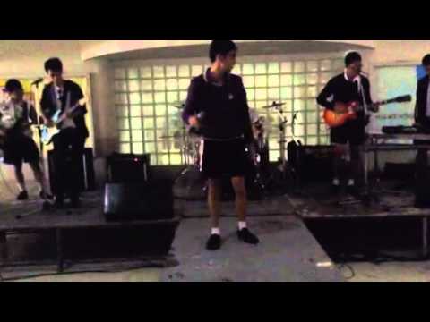 Yoke Yake on stage _ ฝัน